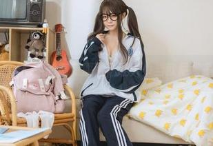 自拍开挂：神沢永莉的高清原图，让人少当欧尼酱多点女孩心！