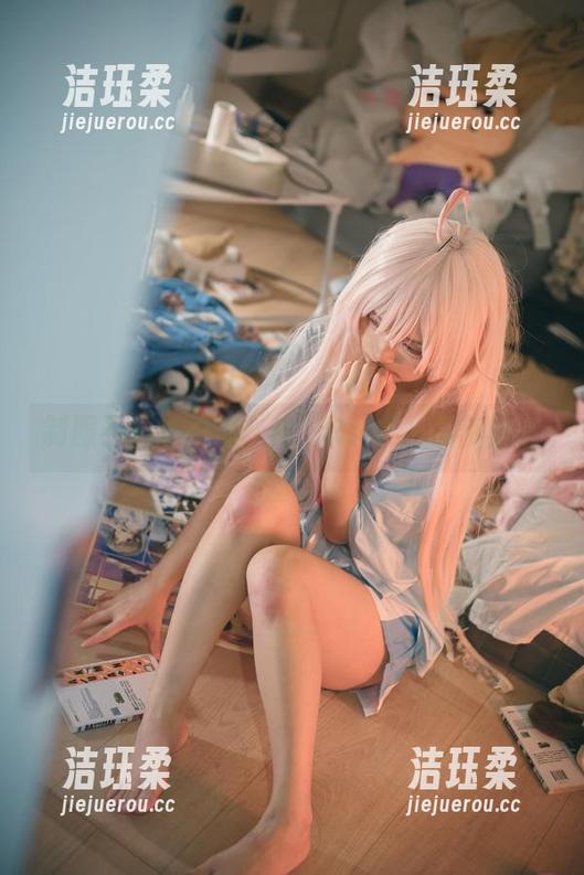 神沢永莉 制服不只是制服,神沢永莉私拍的新解读