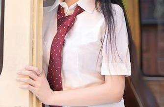 秀人网 - 哎呦，这图集更新可真不简单，z杯悠悠的裤里丝引发了不少回头率！