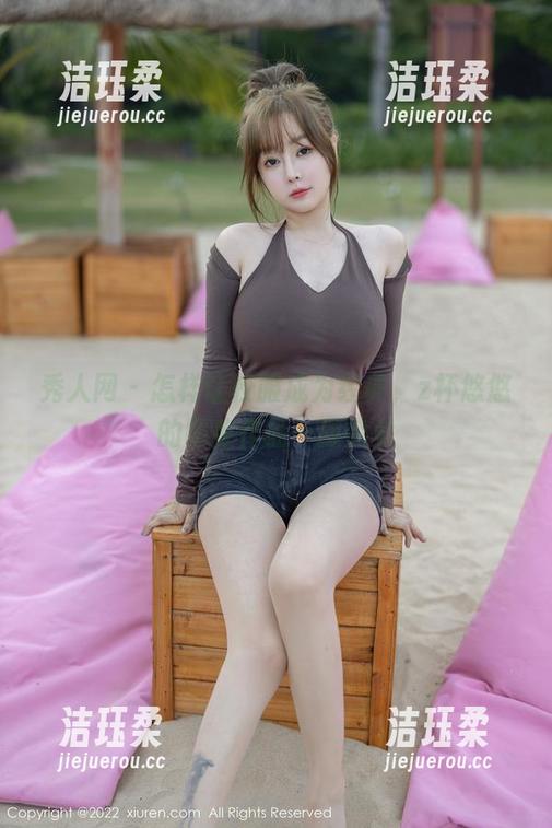 秀人网-z杯悠悠 秀人网 - 怎样让校服成为经典,z杯悠悠的图库作品一探究竟