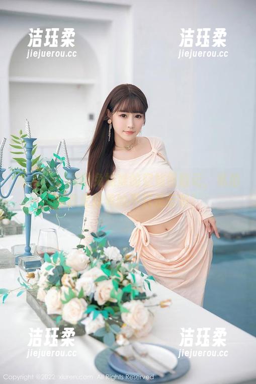 秀人网-你的兔妹妹 秀人网 - 你的兔妹妹的空姐冒险记,私拍写真里藏着的不只是云彩!