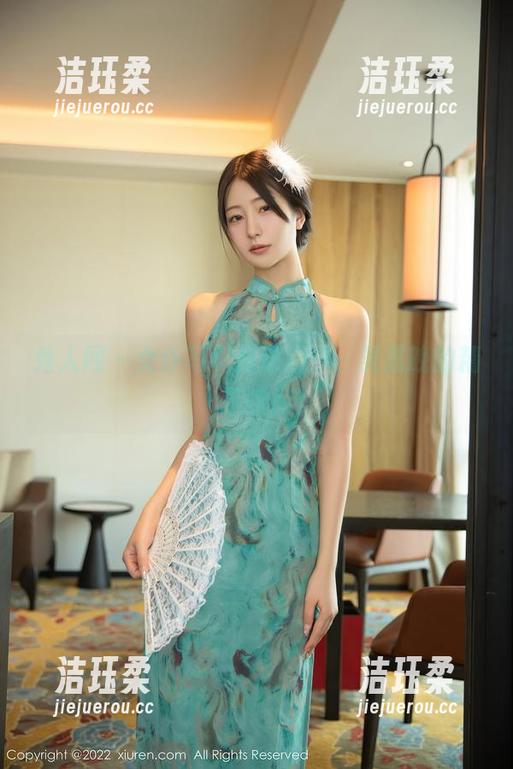 秀人网-吴思晚 秀人网 - 女仆写真拨动心弦,吴思晚的精选瞬间