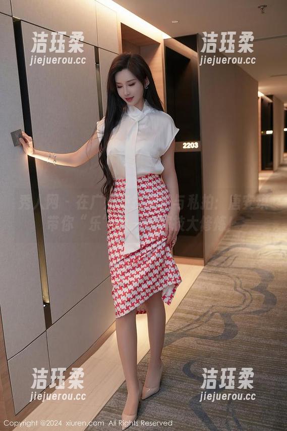 秀人网 - 在广州交换美图与私拍：唐安琪带你“乐”说——演技大修炼！