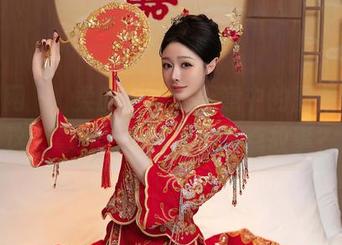 秀人网 - 媃柔的天台,无意中的图集,可这个意外...又好像多了点故事?