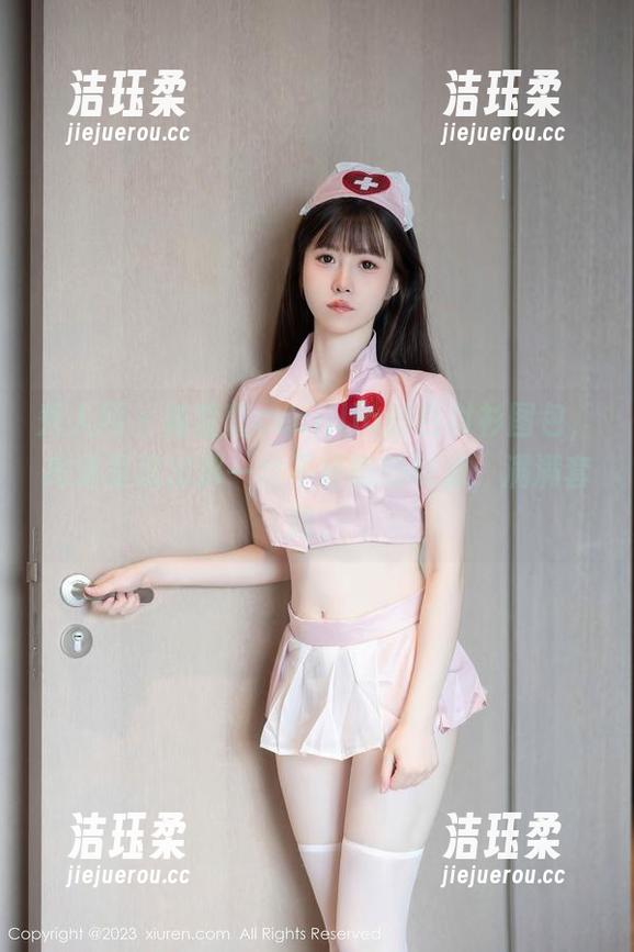 秀人网-陆萱萱cecillia 秀人网 - 陆萱萱cecillia的白衬衫图包,高清呈现出那一丝不经意的味道,满满套路。