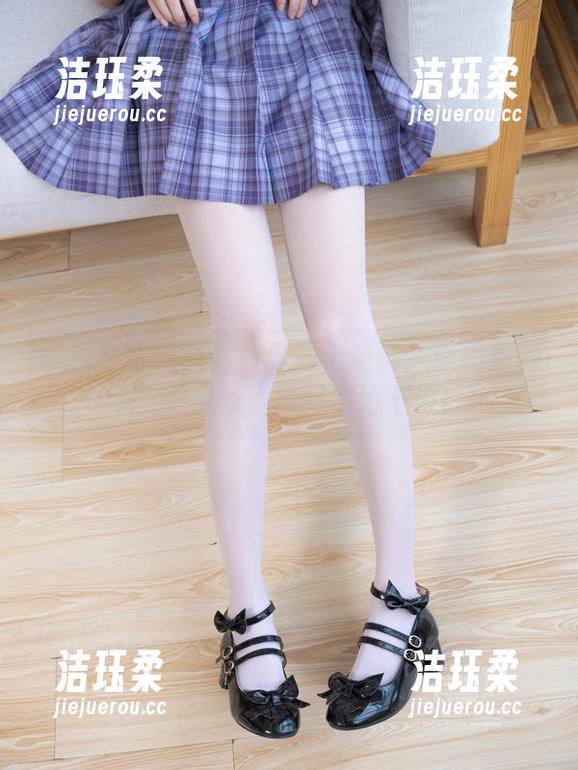 紧急企划-林书辞 紧急企划 - 当林书辞遇上短裤:原图里的奇葩Pose,就问你怕不怕!