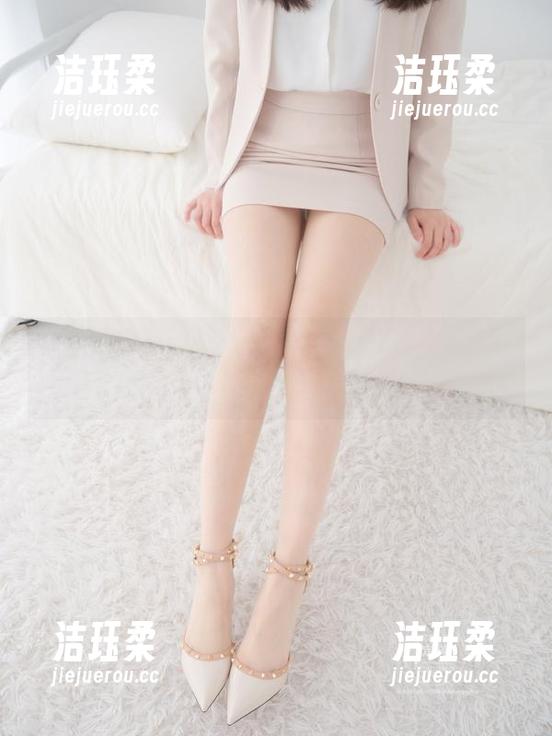 紧急企划-见希w 紧急企划 - 见希w的写真全集:一秒钟爱上那个白丝黑丝的小恶魔!