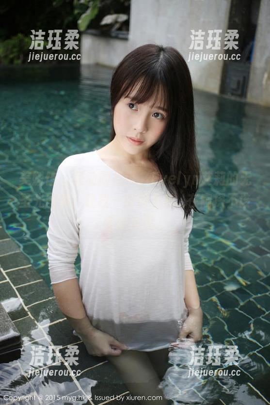 美媛馆-Evelyn艾莉 美媛馆 - 晃动的吊带,Evelyn艾莉的无圣光图集,让我一时间有种...在窥探不该看的东西。
