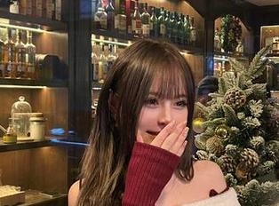 看!芊芊酱w的少女套图,明明无圣光却照亮了我的心!