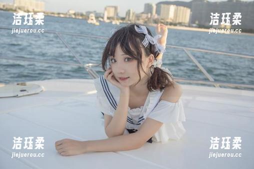 花柒Hana 沉迷于花柒Hana的星雨咲夜女仆下载,看来我得认真追赶了!