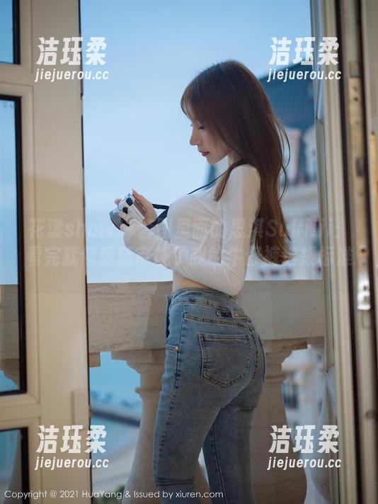 花漾show-思淇Sukiiii 花漾show - 套图里面的思淇Sukiiii:看完就像重新审视了我的牛仔裤选拔标准。