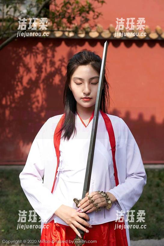 蜜桃社-米琪MIKI 蜜桃社 - 米琪MIKI和她的女孩:最新作品集,看后你可能要重新想想!
