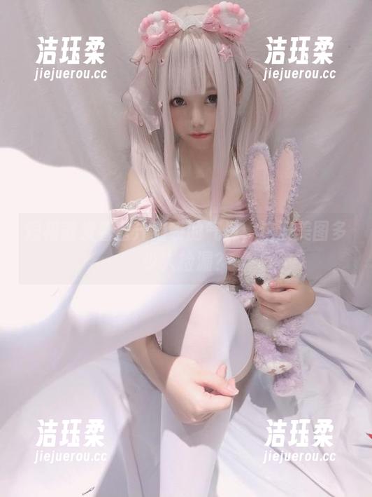 蜜汁猫裘 短裙散发着蜜汁猫裘的气息,这波美图多少人捡漏?