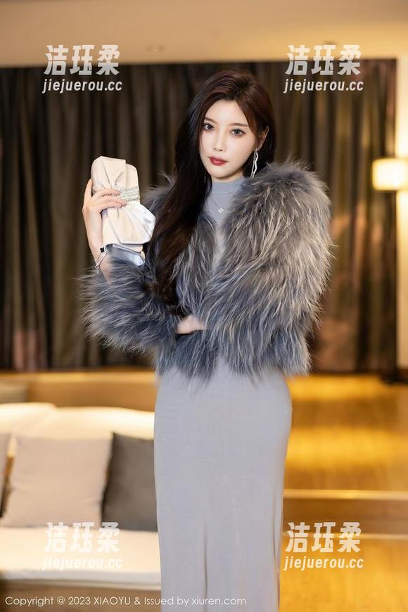 语画界-杨晨晨sugar 语画界 - 杨晨晨sugar的黑丝美腿套图,挑逗你的每一根神经
