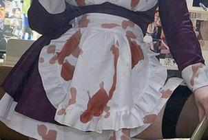 这张图片完全能让你夜不能寐——贝贝琪Becky的血色修女,惊得连镜子都掉了!