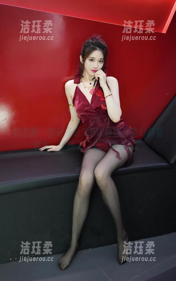 轩子巨2兔 微密圈 - 在轩子巨2兔定制妲己的幻影里迷失,停顿了,心思却在飘。