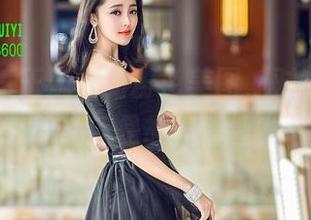 青豆客 - 王婉悠的粉色美图,对比一下是单纯还是故作清纯?